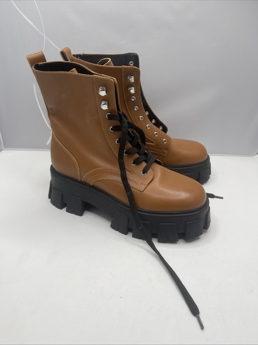 Marc Fisher Happy Lug Boots Platform Brown Leather Lace Up Ankle Combat Sz 7 M